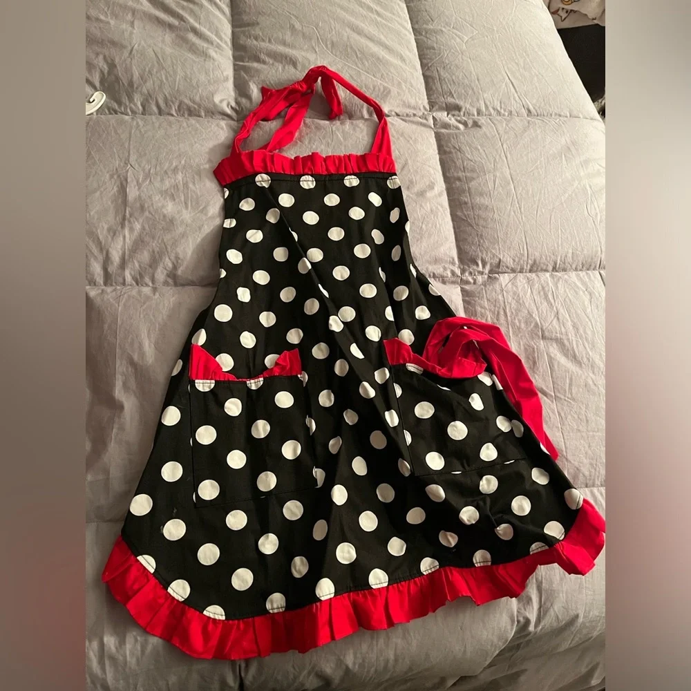 Small Apron - Picture 1 of 2